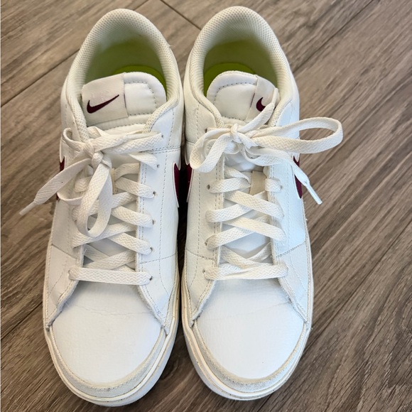 Nike Court Legacy Shoe - Picture 2 of 5